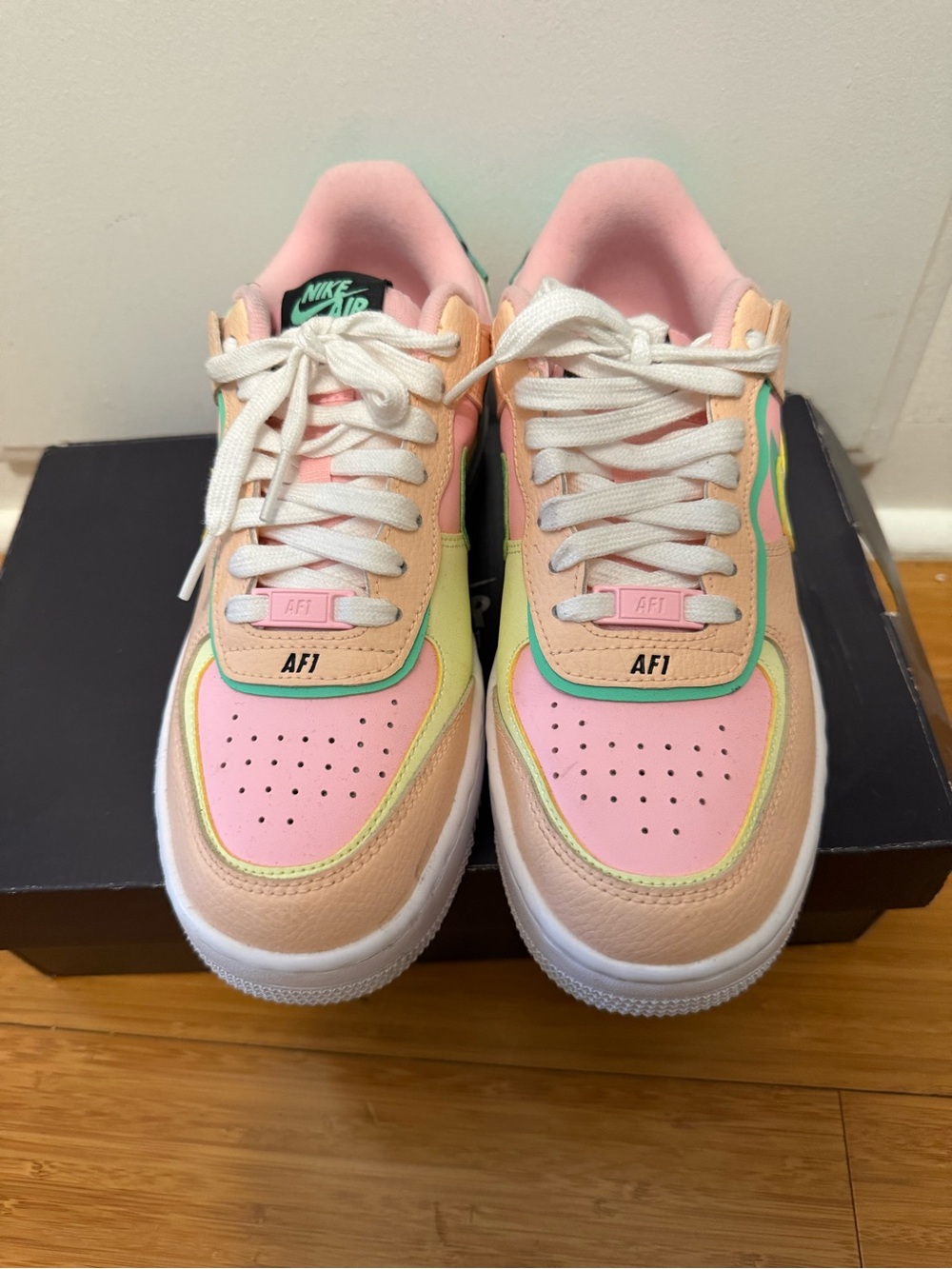 Nike women Air Force 1 Low Top Sneakers - Pink/Peach/Green